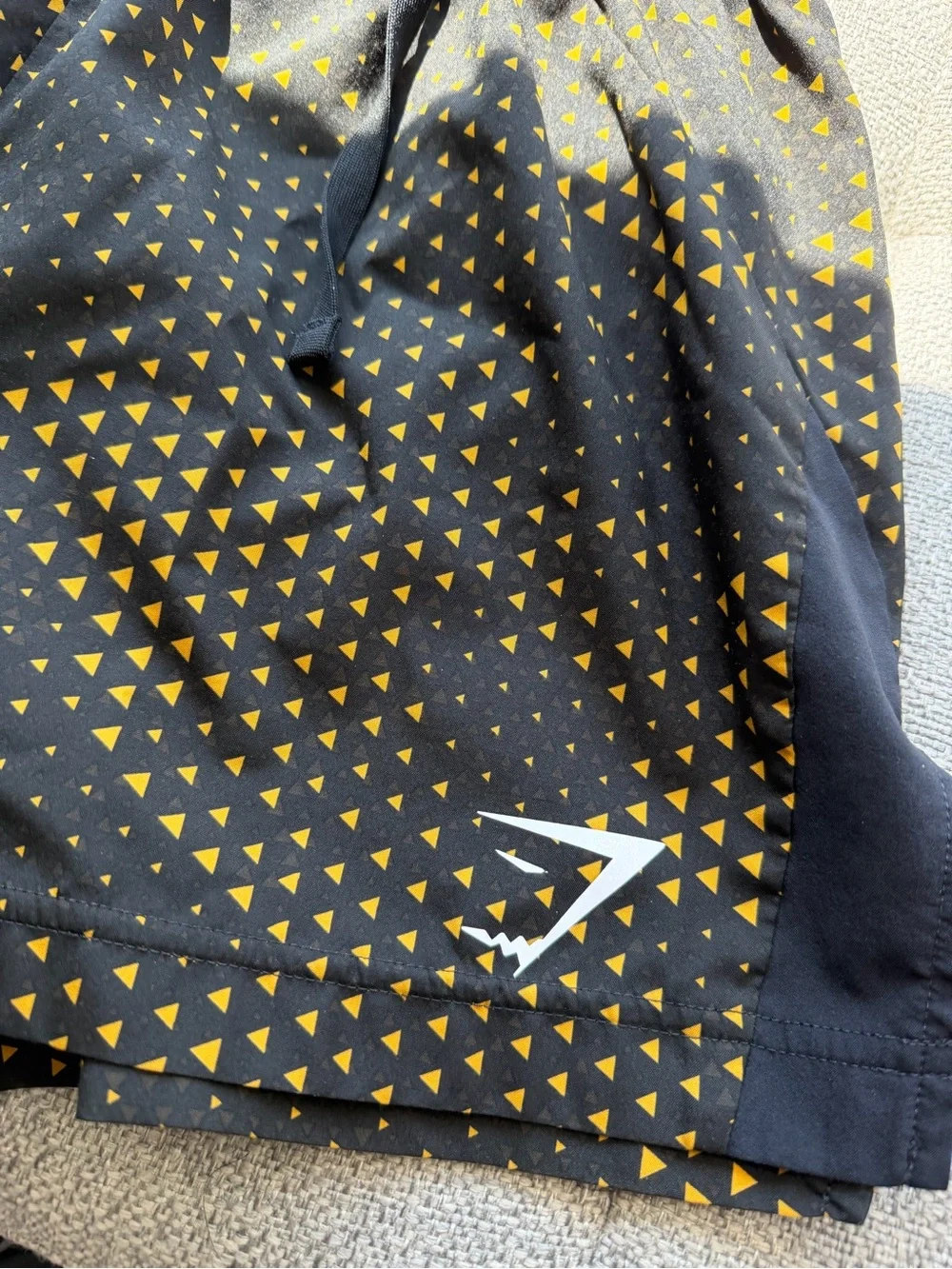 Men 3 inch Gymshark Black Shorts with Yellow Triangle Pattern size XS